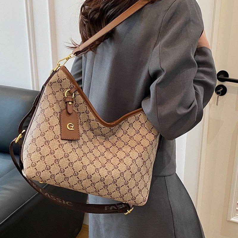 Classic Designer Paris Diaper  - Luxury Bags Paris recension och pris