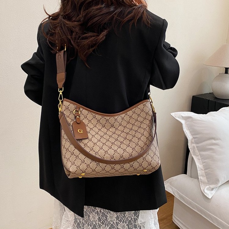 Classic Designer Paris Diaper  - Luxury Bags Paris recension och pris