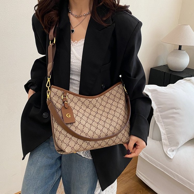 Classic Designer Paris Diaper  - Luxury Bags Paris recension och pris