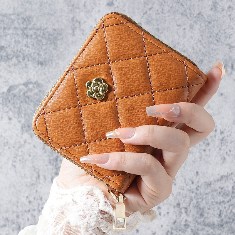 New Europe and the United Stat - Luxury Bags Europe recension och pris
