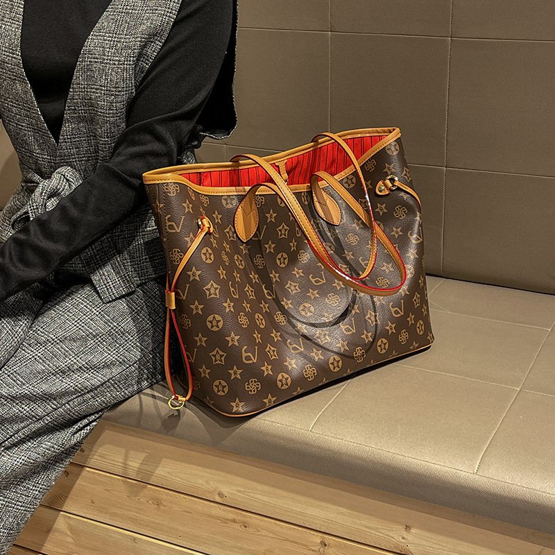 Elegant Leather Diaper Bag Lad - Luxury Bags Paris recension och pris