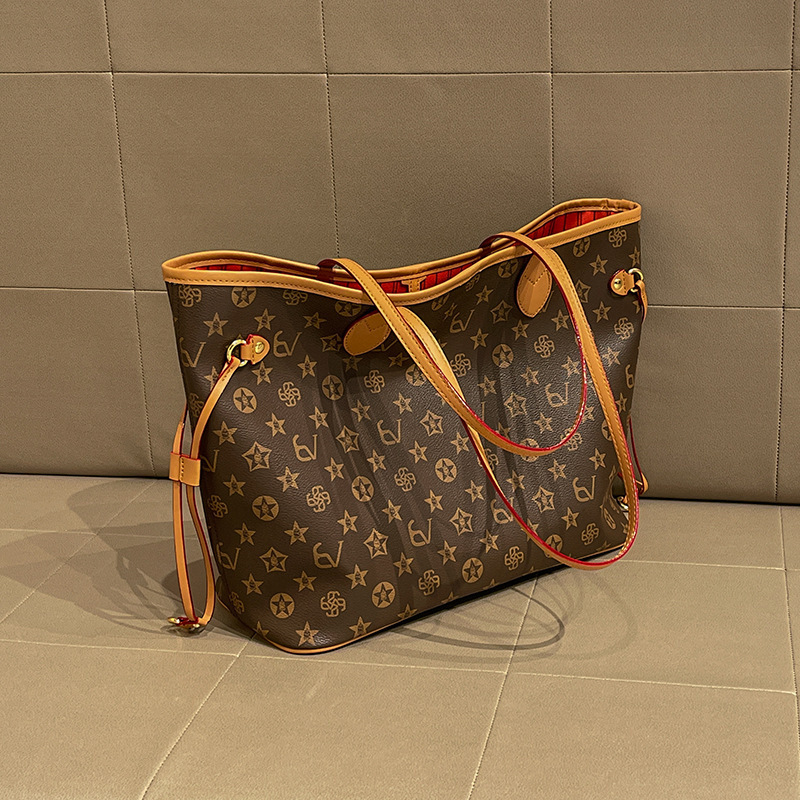 Elegant Leather Diaper Bag Lad - Luxury Bags Paris recension och pris