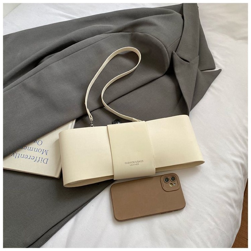 French Premium Underarm Bag Tr - Luxury Bags Levels recension och pris