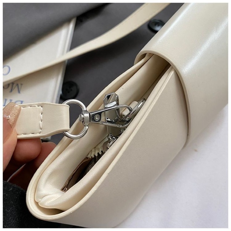 French Premium Underarm Bag Tr - Luxury Bags Levels recension och pris