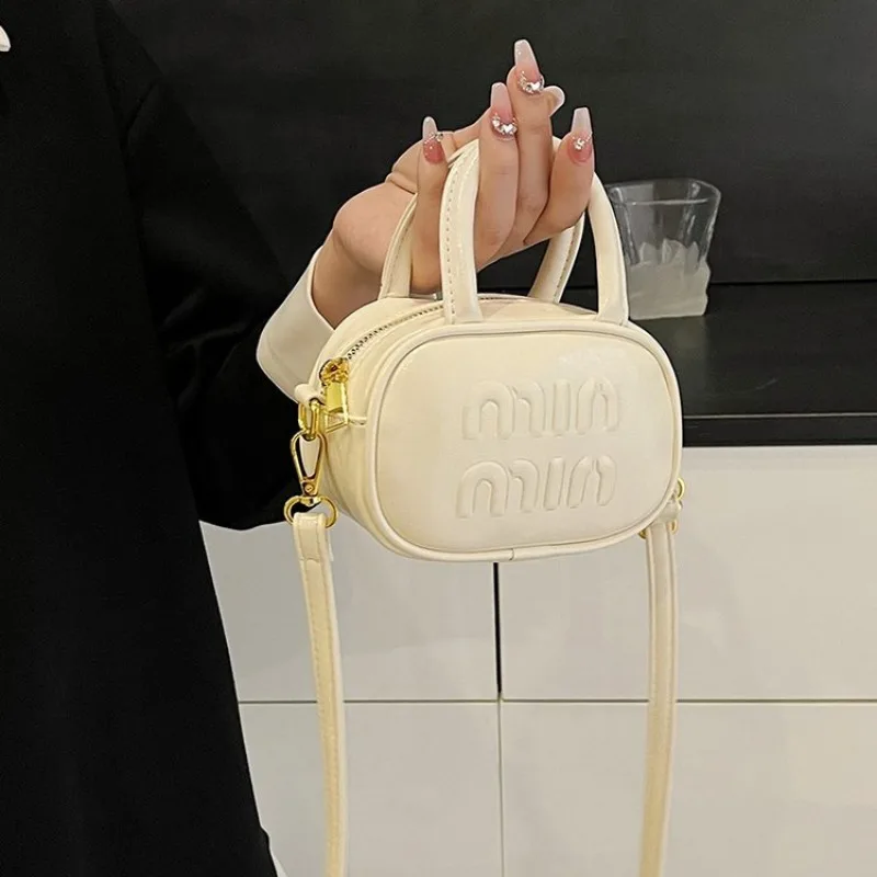 Designer Paris Women's Handbag - Luxury Bags Paris recension och pris