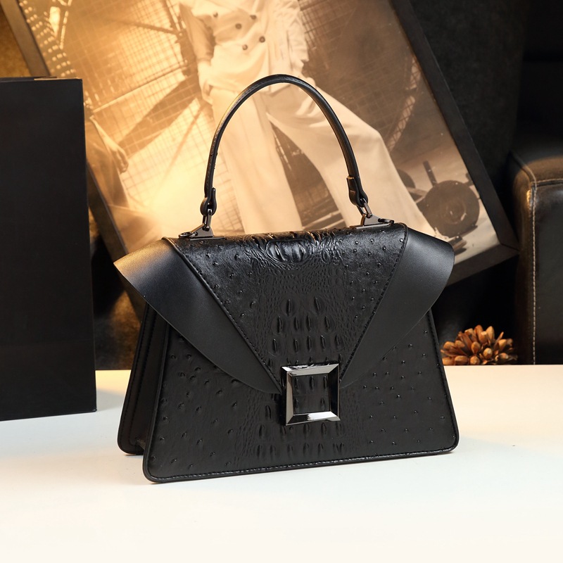 Diaper Bag Leather Crossbody H - Luxury Bags Paris recension och pris